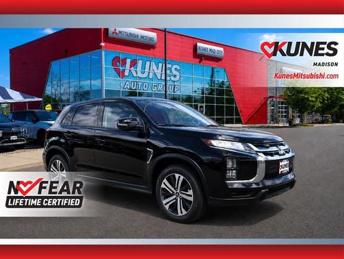 Labrador Black Pearl 2026 Mitsubishi Outlander Sport SE