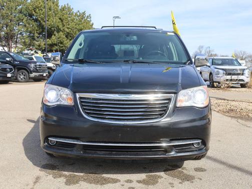 2013 Chrysler Town & Country Limited