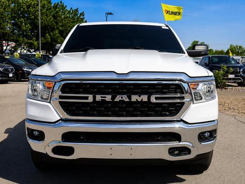 Bright White Clearcoat 2023 RAM 1500 Big Horn/Lone Star