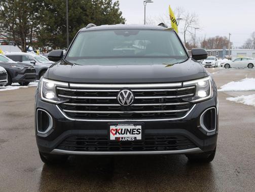 2024 Volkswagen Atlas 2.0T SE w/Technology 4MOTION
