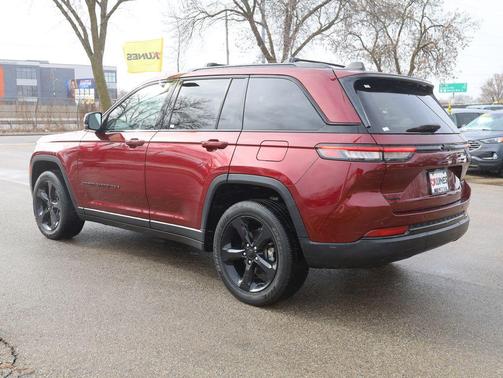 2023 Jeep Grand Cherokee Altitude