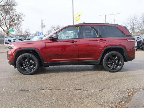 2023 Jeep Grand Cherokee Altitude