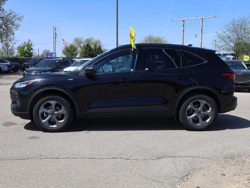Black Metallic 2025 Ford Escape ST-Line