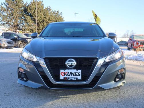 2022 Nissan Altima 2.5 SL