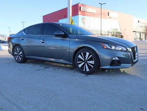 2022 Nissan Altima 2.5 SL