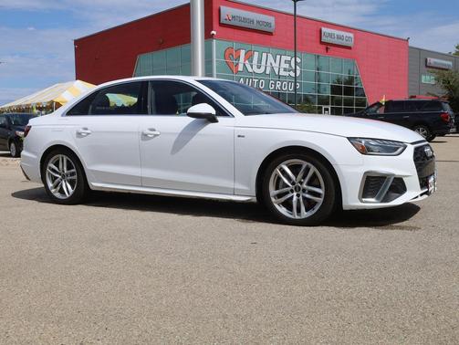 2023 Audi A4 45 S line Premium Plus