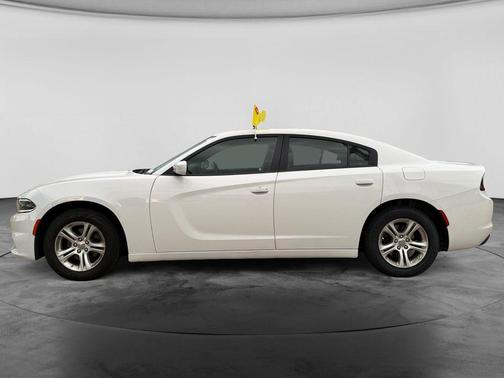 White Knuckle Clearcoat 2019 Dodge Charger SXT