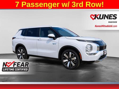 White Diamond 2026 Mitsubishi Outlander SE S-AWC