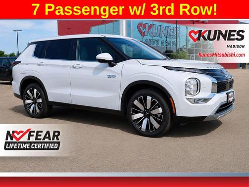 White Diamond 2026 Mitsubishi Outlander SE S-AWC