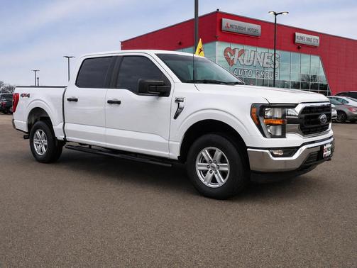 Oxford White 2023 Ford F-150 XLT