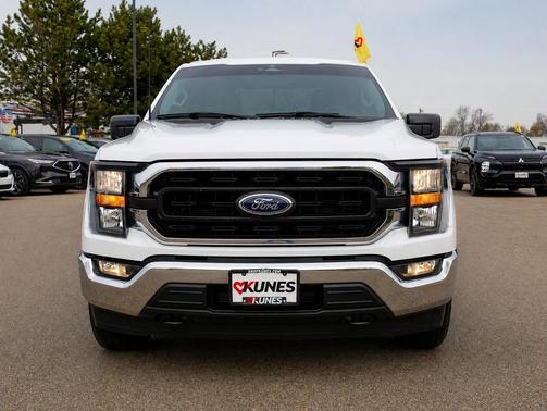 Oxford White 2023 Ford F-150 XLT