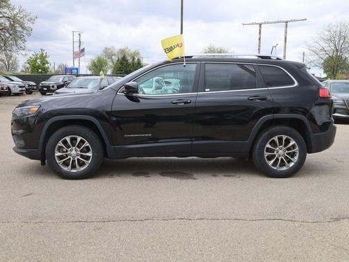 Diamond Black Crystal Pearlcoat 2020 Jeep Cherokee Latitude Lux