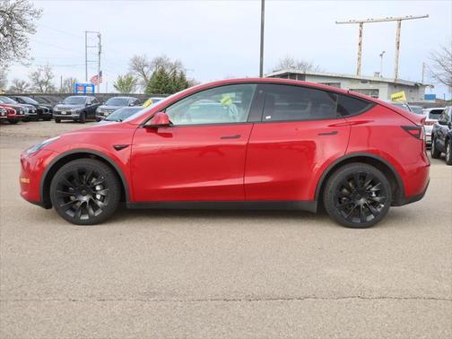 2022 Tesla Model Y Long Range Dual Motor All-Wheel Drive