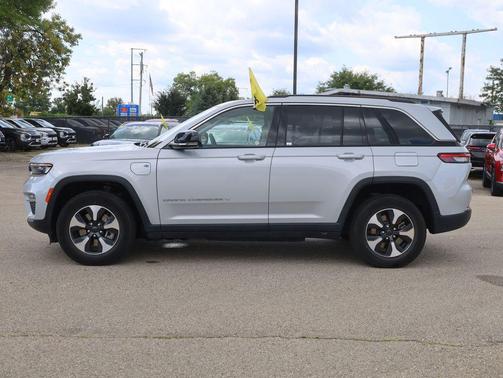 2023 Jeep Grand Cherokee 4xe Base