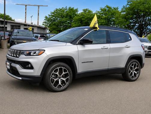 Silver Zynith Metallic Clearcoat 2025 Jeep Compass Limited