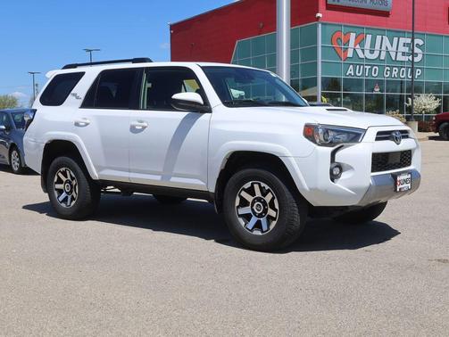 2024 Toyota 4Runner TRD Off Road