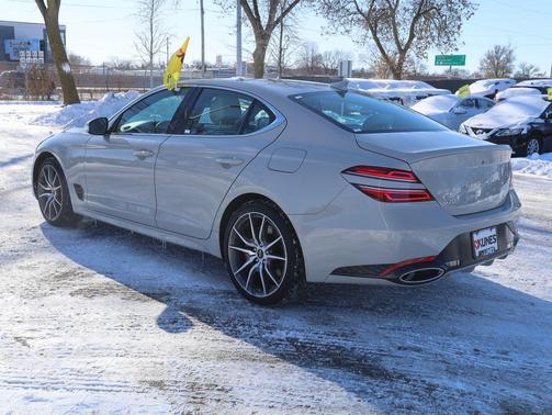 2025 Genesis G70 2.5T RWD