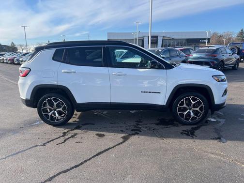 Bright White Clearcoat 2025 Jeep Compass Limited