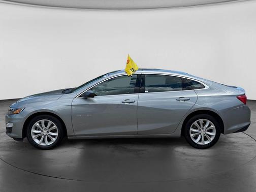 Sterling Gray Metallic 2024 Chevrolet Malibu FWD 1LT