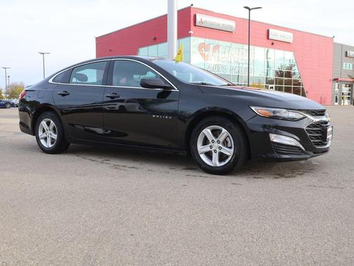 2022 Chevrolet Malibu FWD LT