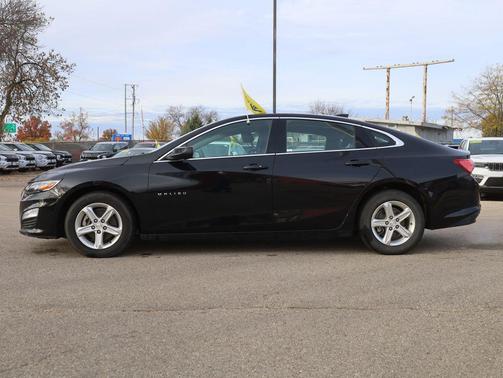 2022 Chevrolet Malibu FWD LT