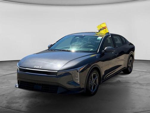 Interstellar Gray 2025 Kia K4 LXS