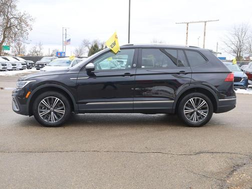 2024 Volkswagen Tiguan 2.0T SE
