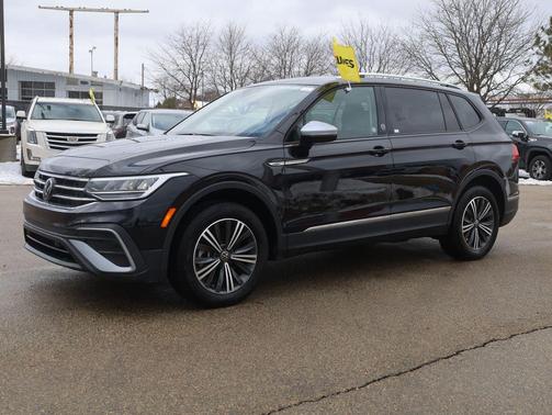 2024 Volkswagen Tiguan 2.0T SE