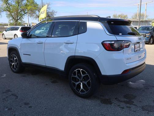 Bright White Clearcoat 2025 Jeep Compass Limited