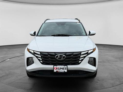 White Pearl 2024 Hyundai TUCSON SEL