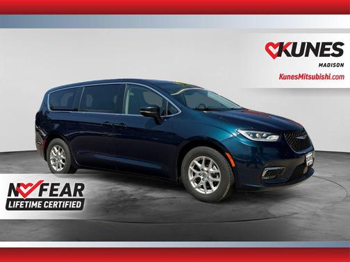 Fathom Blue Pearlcoat 2023 Chrysler Pacifica Touring L