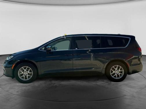 Fathom Blue Pearlcoat 2023 Chrysler Pacifica Touring L