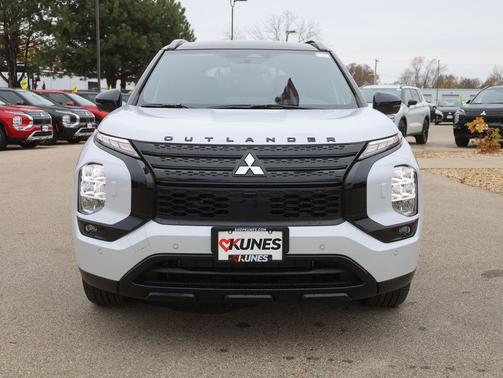 2025 Mitsubishi Outlander PHEV SEL