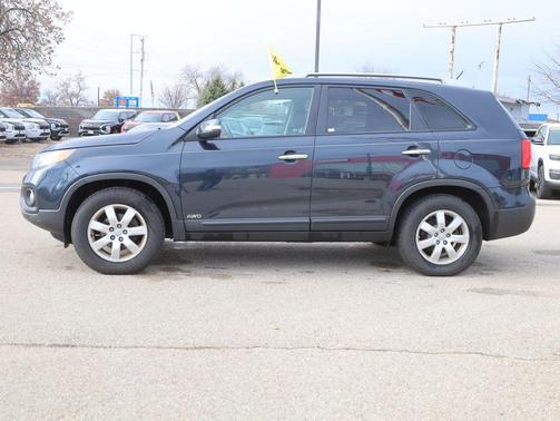 2013 Kia Sorento LX