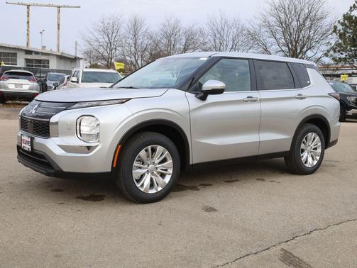 Alloy Silver Metallic 2026 Mitsubishi Outlander ES 1.5T S-AWC