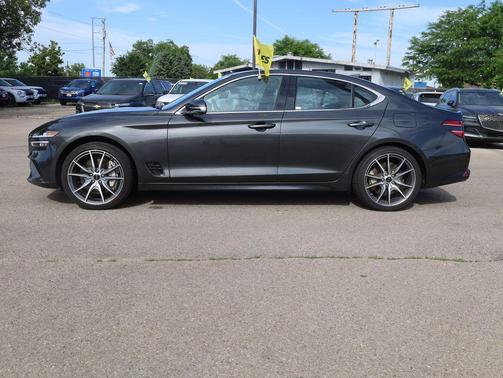Makalu Gray 2025 Genesis G70 2.5T AWD
