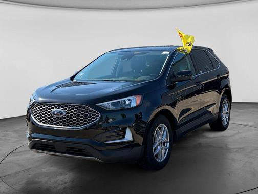 Black Metallic 2024 Ford Edge SEL
