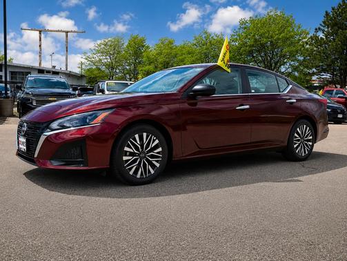 Garnet Pearl Metallic 2025 Nissan Altima 2.5 SV