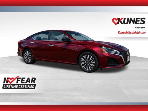 Garnet Pearl Metallic 2025 Nissan Altima 2.5 SV