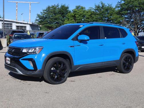 2023 Volkswagen Taos 1.5T SE