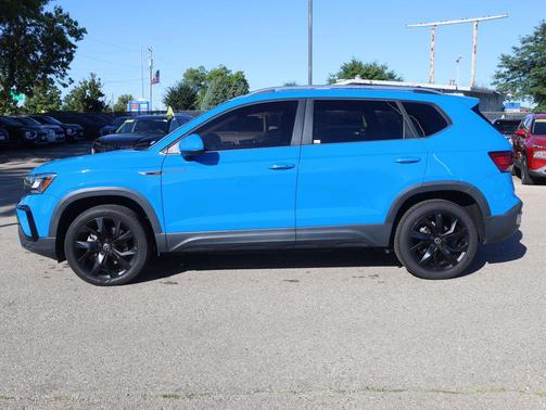 2023 Volkswagen Taos 1.5T SE