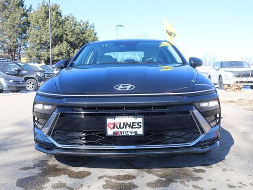 2025 Hyundai SONATA Hybrid SE