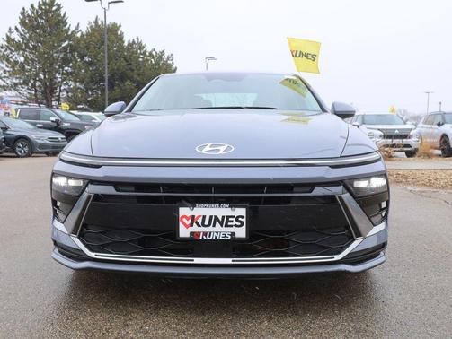 2025 Hyundai SONATA Hybrid SE
