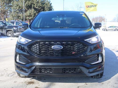2023 Ford Edge ST