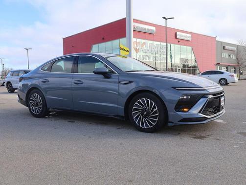2025 Hyundai SONATA Hybrid SE