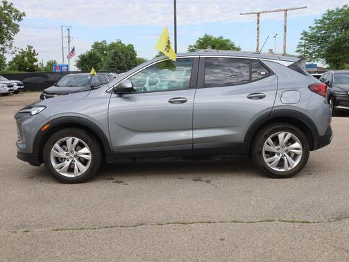 Moonstone Gray Metallic 2025 Buick Encore GX Preferred