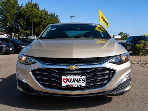 Mineral Gray Metallic 2023 Chevrolet Malibu FWD 1LT