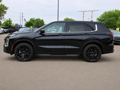 Black Diamond 2026 Mitsubishi Outlander LE S-AWC