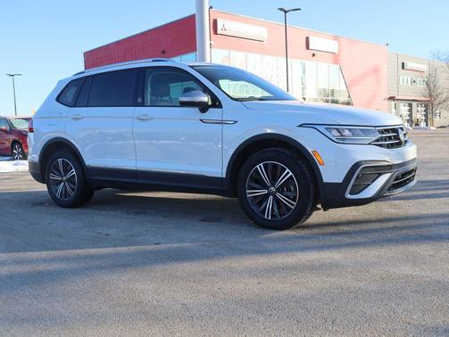 2024 Volkswagen Tiguan 2.0T Wolfsburg Edition