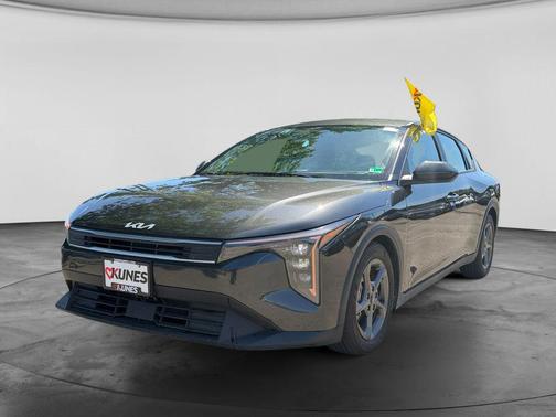 Interstellar Gray 2025 Kia K4 LXS